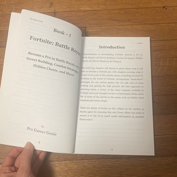 Fortnite Battle Royals for Kids 3 in 1 paperback book by Pro Gamers Guide - Picture 7 of 10